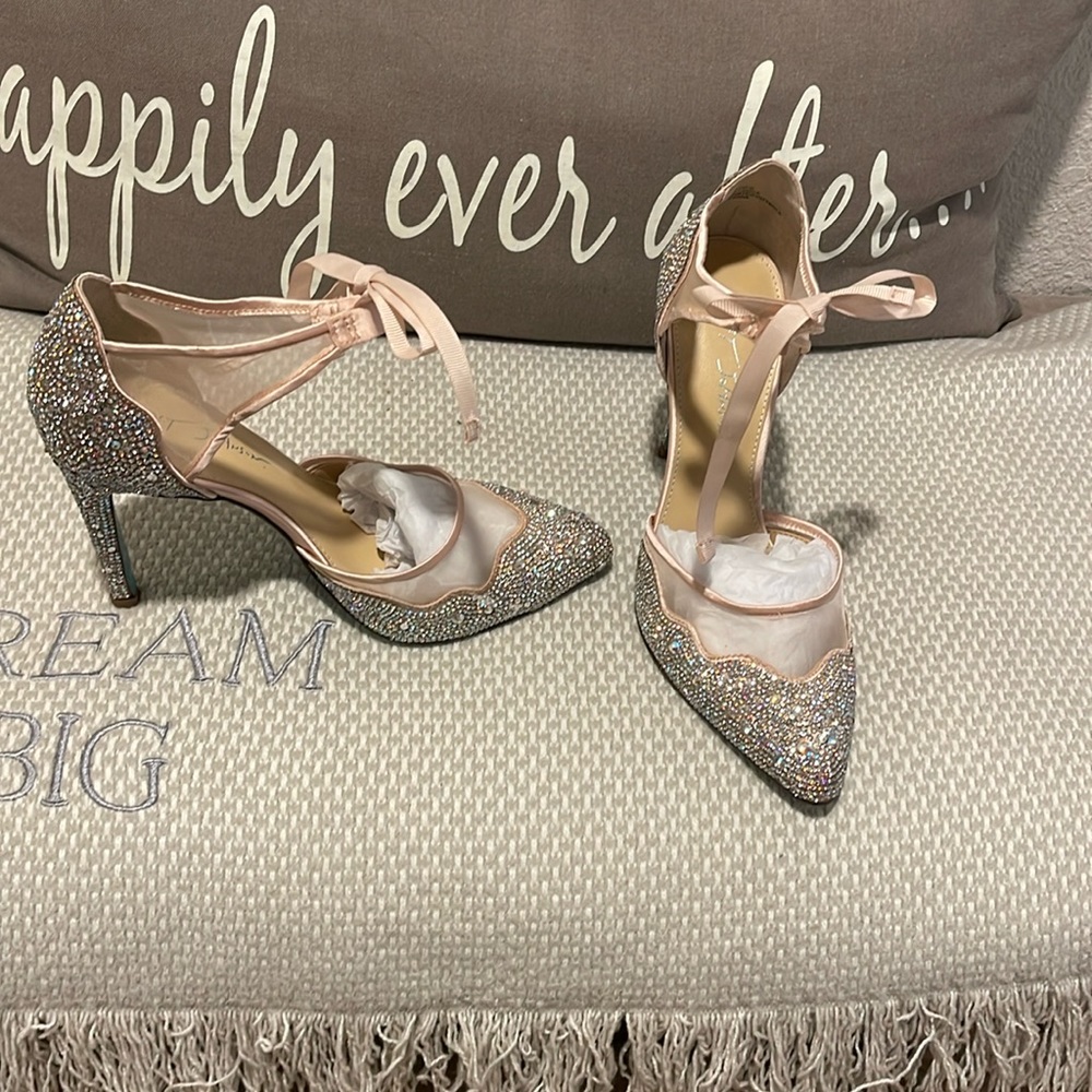 Betsy Johnson SB Iris heels